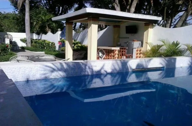Aparthotel Villa Capri Boca Chica pool